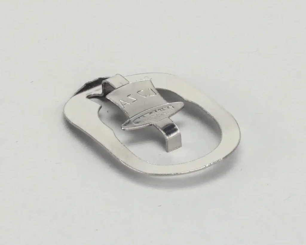 Henny Penny Clip-Retaining 4