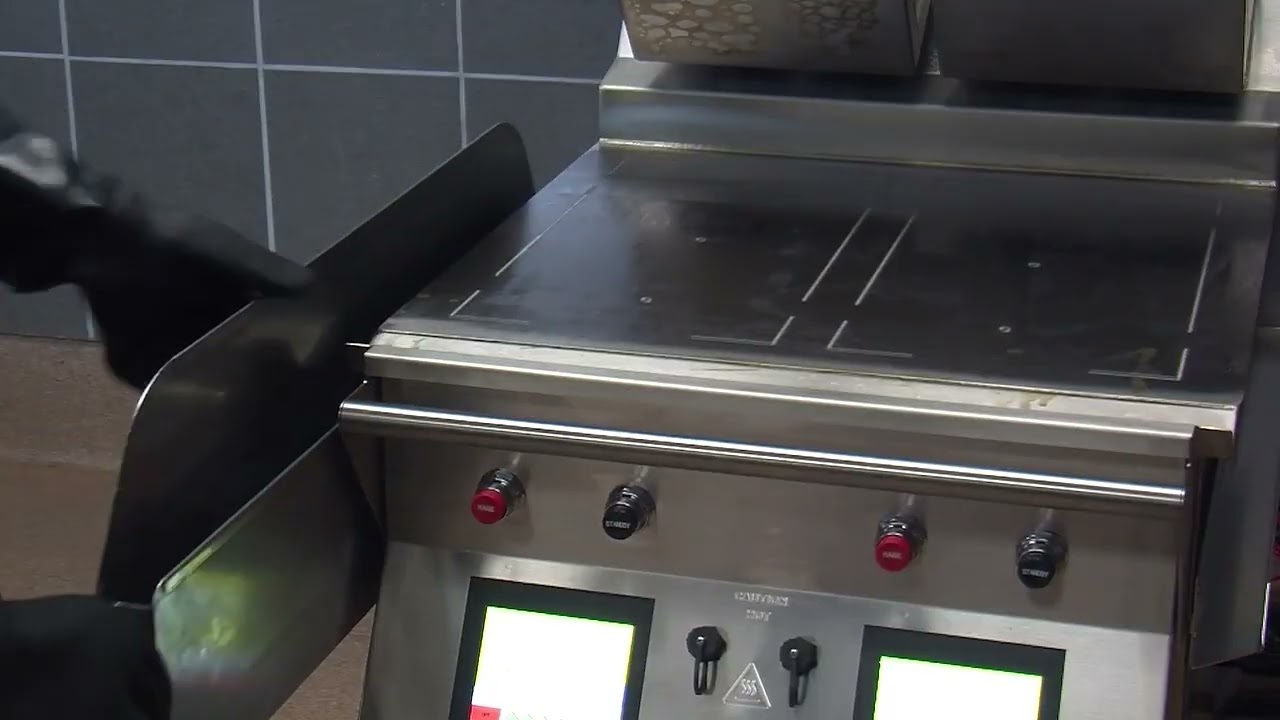 Taylor Two-Sided Grill Operator Training – 06 Using the Grill Scraper