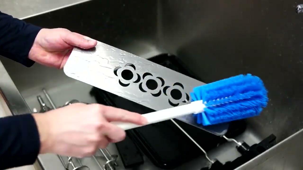 Taylor C161 Operator Training – 03 Brush Clean